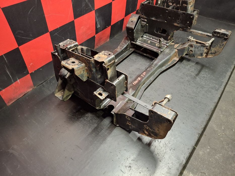 Charriot frente NISSAN Cabstar E Chassis (TL_, VL_)