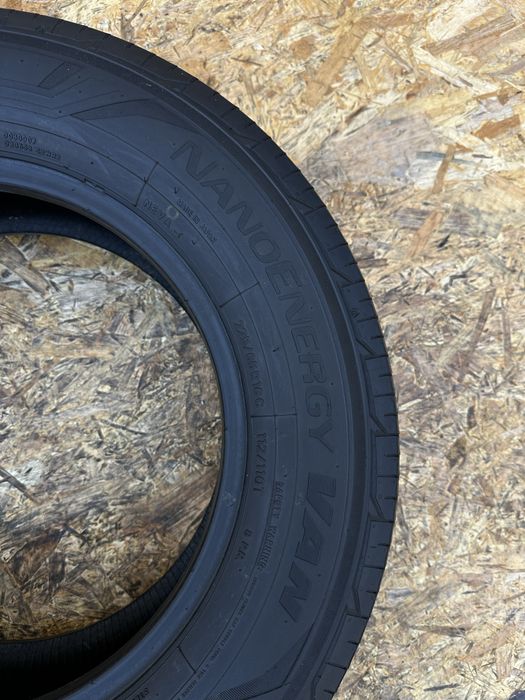 Пара шин 225/65 R16C 112/110T TOYO NANOENERGY VAN.гума резина шини