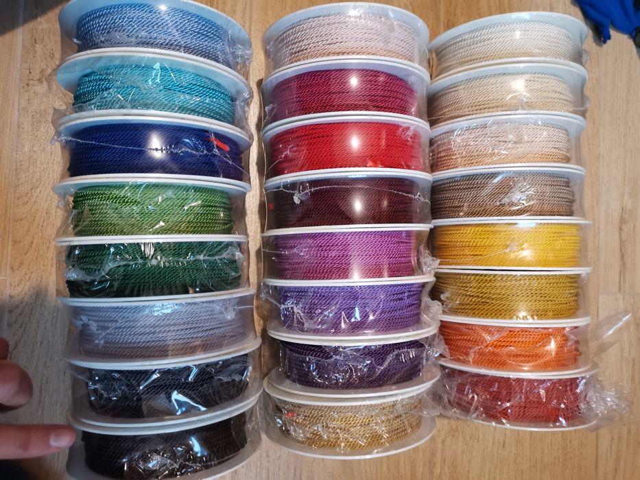 Sznurek skręcany Pega wiskoza 2 mm szpula