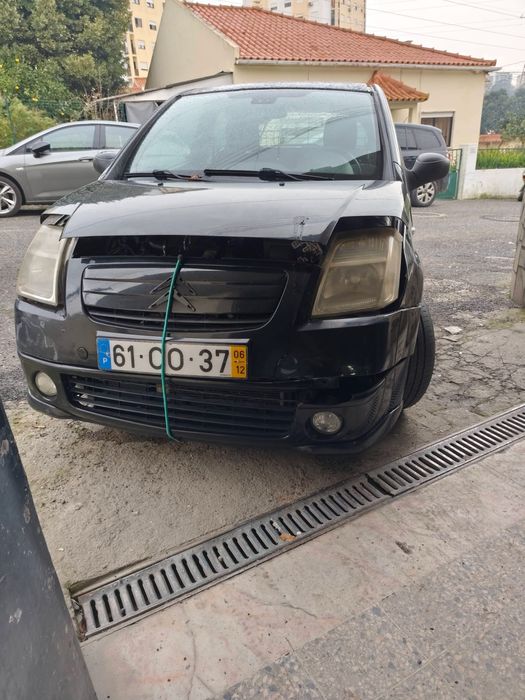 Citroen C2 VTR com batida