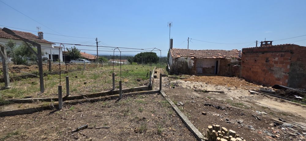 Moradia T3 Terrea com terreno