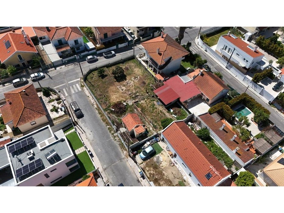 Moradia T3 de Luxo com Piscina e Garagem para Venda na Charneca da ...