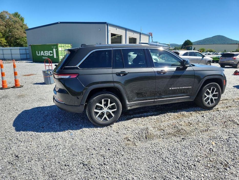 Jeep Grand Cherokee Bogate wyposażenie, w drodze do Polski.