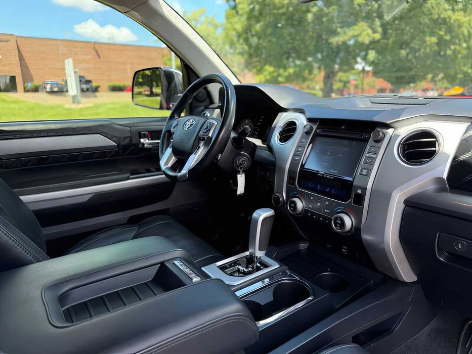 Toyota Tundra Platinum      2018