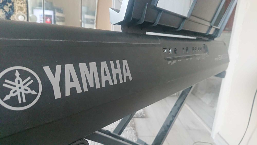 Yamaha psr sx 600