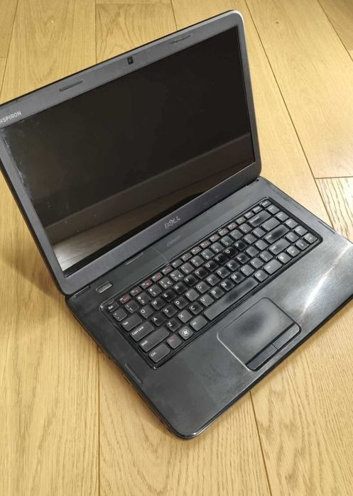 Laptop DELL N5050