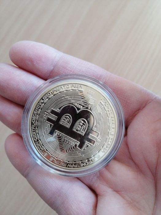 Сувенірна монета Біткоін Bitcoin в наявності