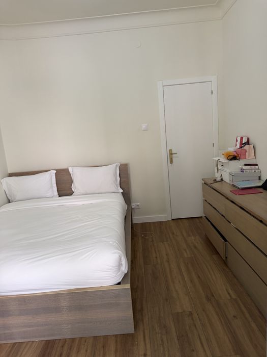 Quarto casal para arrendar