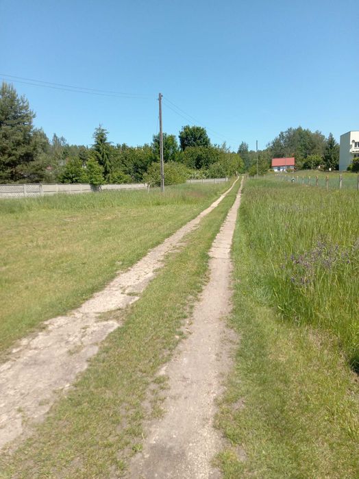 Działka na sprzedaż