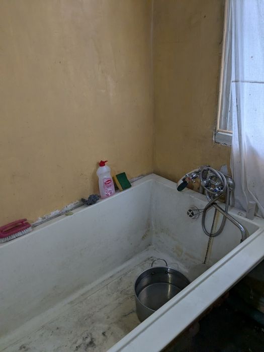 Продам дом в селе Васютинцы  Черкасская обл.