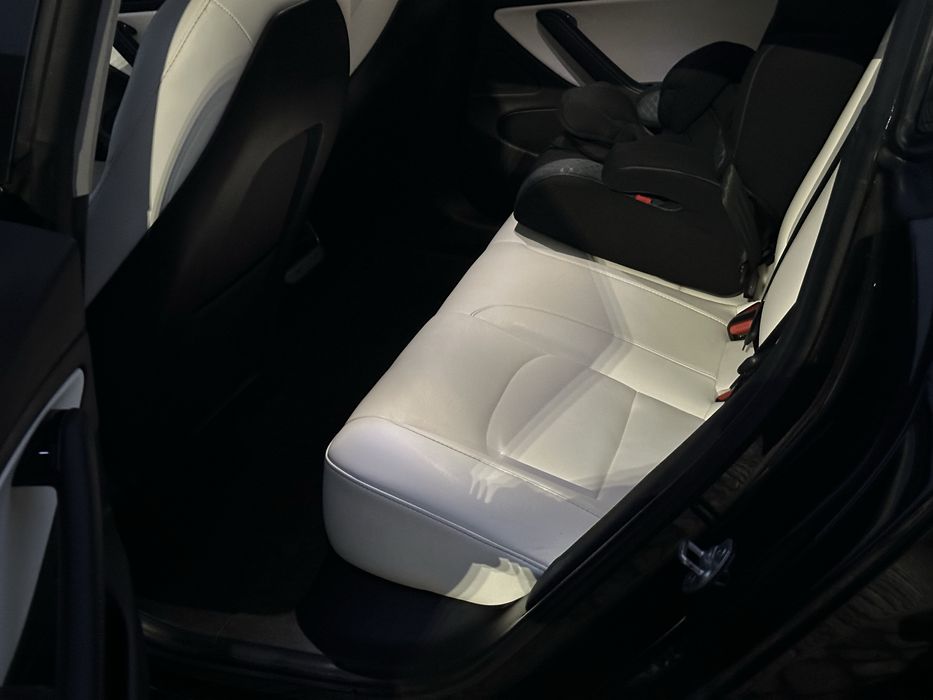 Продам Tesla Model 3 2020р. Standart Plus. Гарний стан