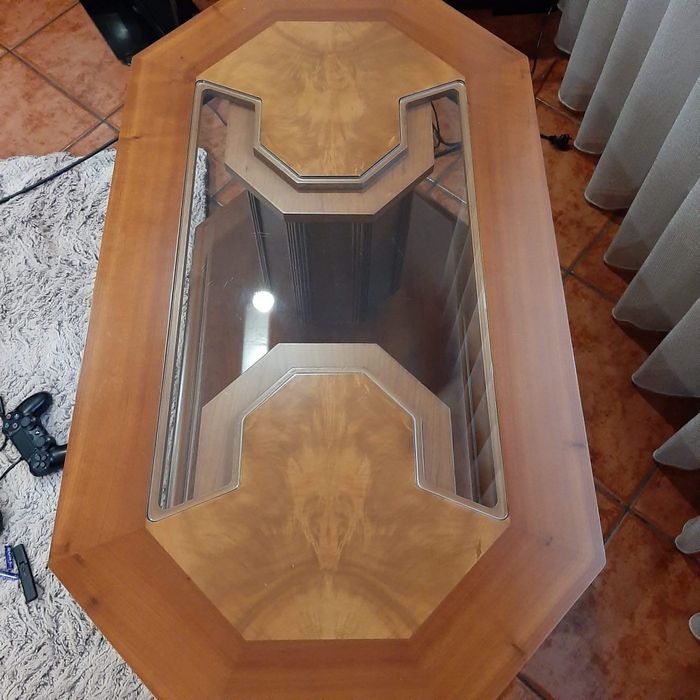 Vendo mesinha de sala em cerejeira