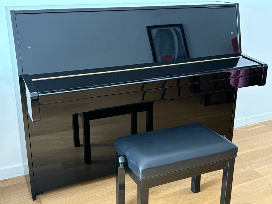 Piano vertical Kawai