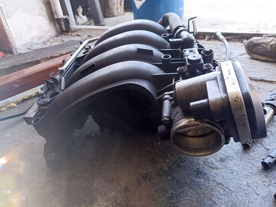 N46b20b kolektor dolotowy ssący BMW e90 E91 kompletny