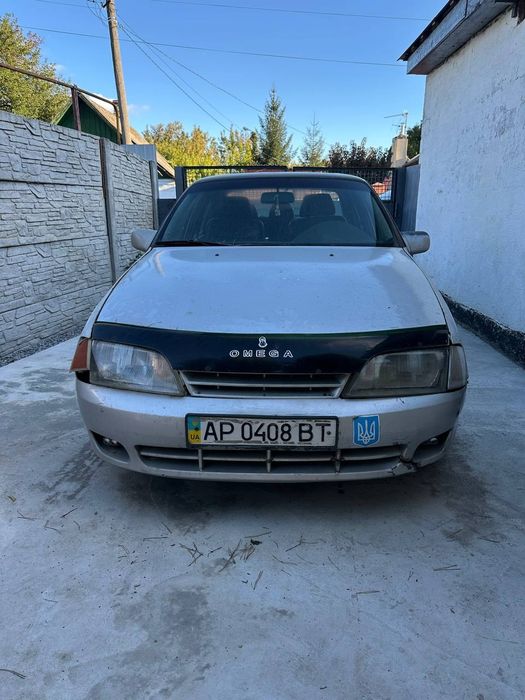 Продам Опель Омега А 2.6 автомат газ/бензин