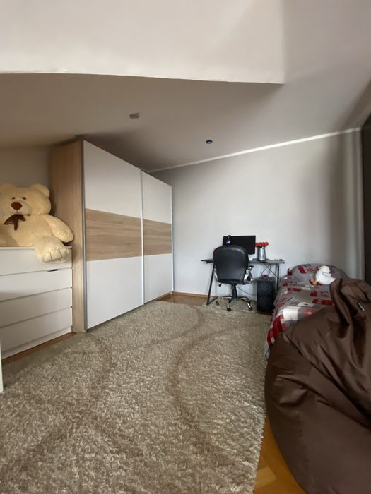 Продається БЕЗ КОМІСІЇ ДЛЯ ПОКУПЦЯ 2-х кімнатна квартира на Дружбі!