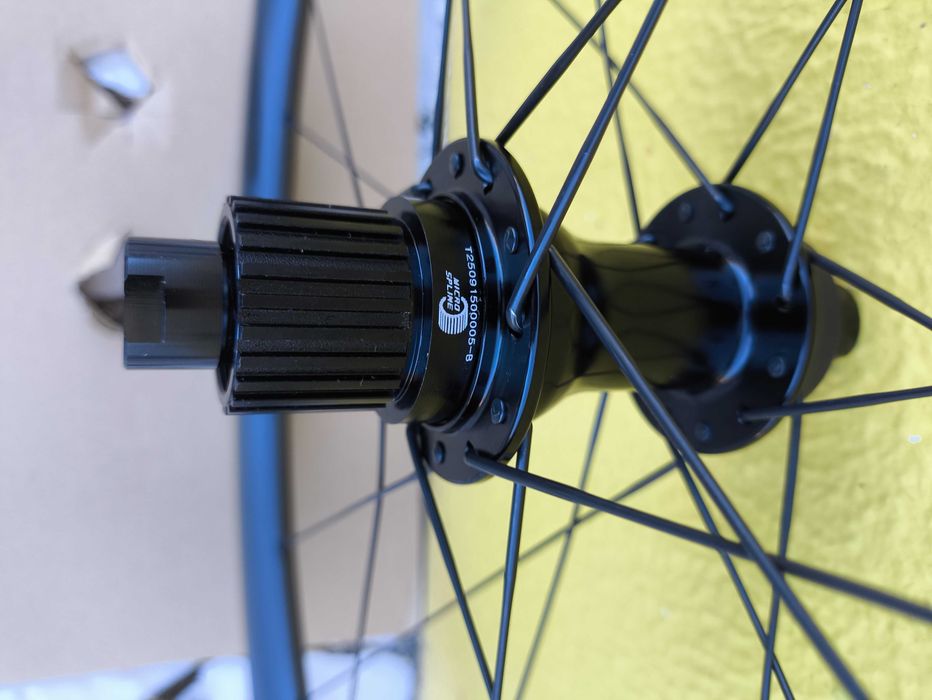 Rodas carbono Novatec R3 disc