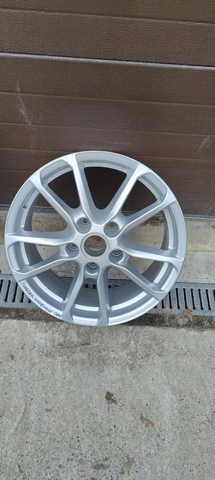 7p5601025ab Porsche cayenne 958  диск r18