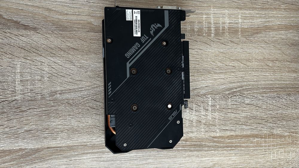 ASUS TUF Gaming GTX 1650 - Excelente estado, pronta a usar