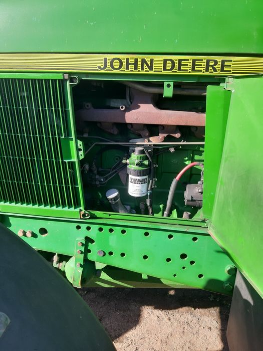 John deere 6910...