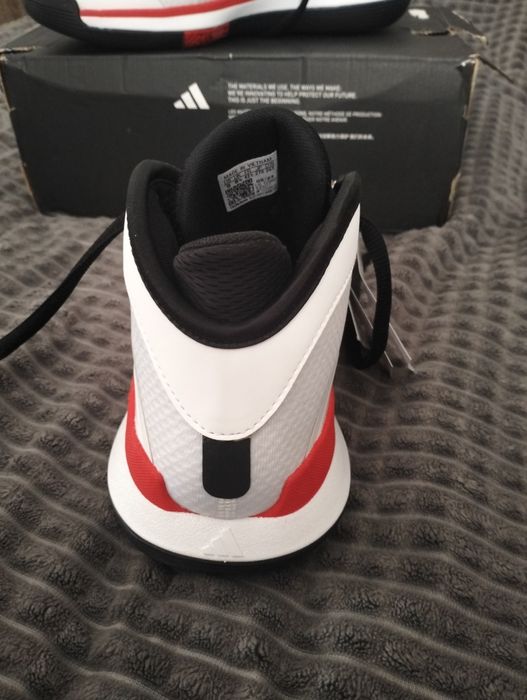 Кросівки Adidas Bounce Legends. Розмір 42(оригінал)