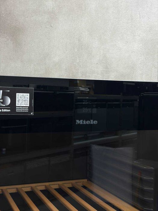 Винний холодильник Miele KWTS 4785 F obsw, вана шафа міле, 153 пляшки, Wi-Fi, 185 см, гарантія