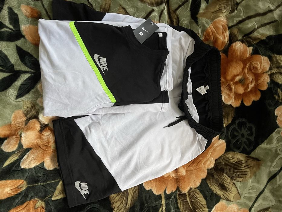 Продам новий костюм Nike розмір s