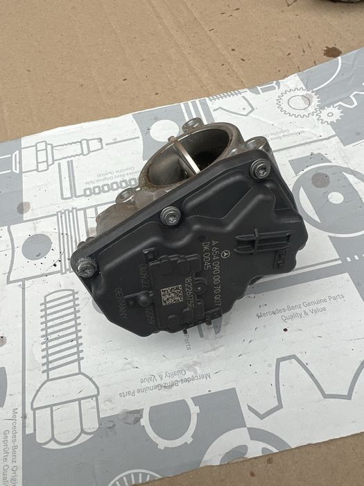 Дросельна заслонка Mercedes OM654 A6540900070