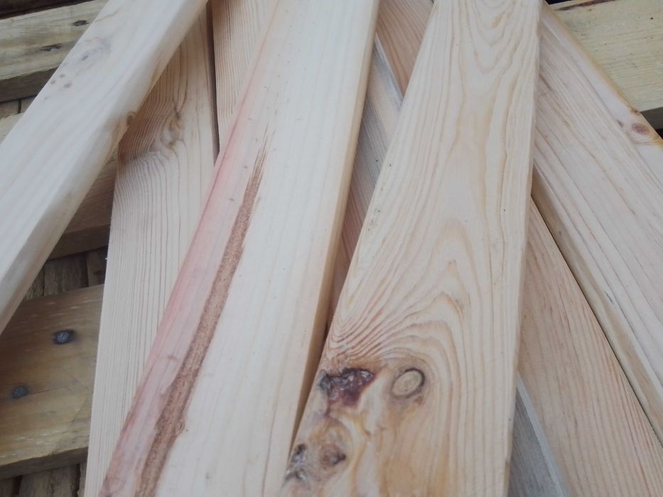 Nowa deska heblowana, sosna