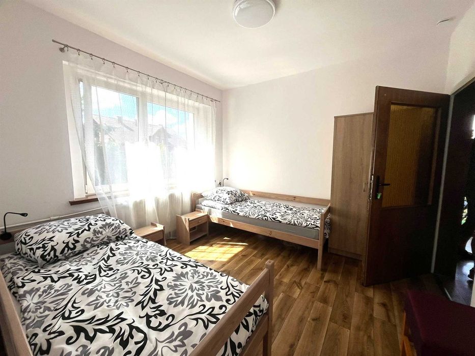Dom do wynajęcia- 2 mieszkania, Goczałkowice-Zdrój, centrum, ul. Uzdrowiskowa, duża działka- blisko Parku Zdrojowego kawiarnie restauracje w pobliżu - Widok 2