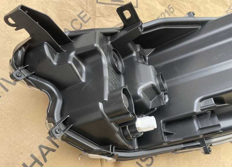 otica frontal DT toyota yaris IV (P21)