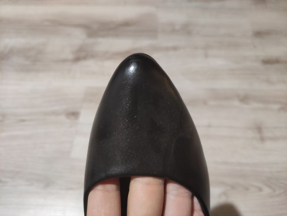 Czarne czółenka damskie na szpilce rozmiar 36