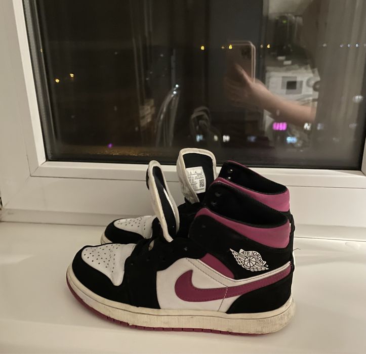 Кросівки жіночі Nike