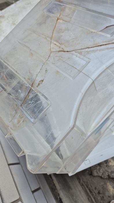 Продам маленькую морозилку Candy б/у.