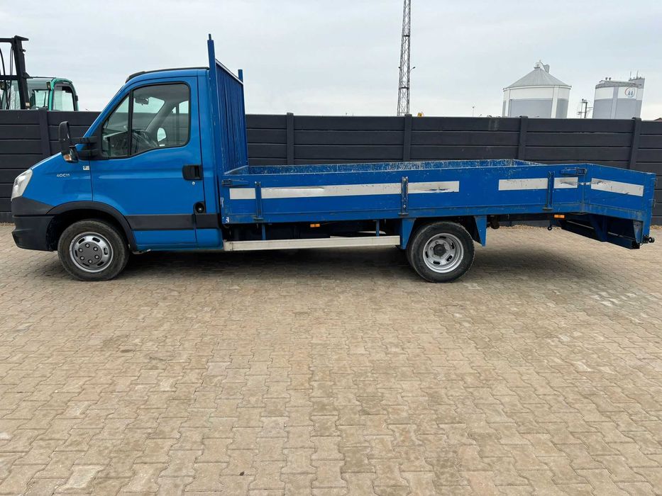 Iveco 40C35 najazd, autoalaweta  z burtami - 2012r