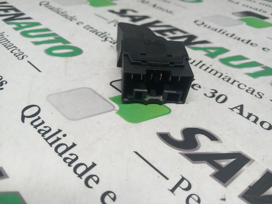 Comando / botão / interruptor vidros frente direito PEUGEOT Boxer (244