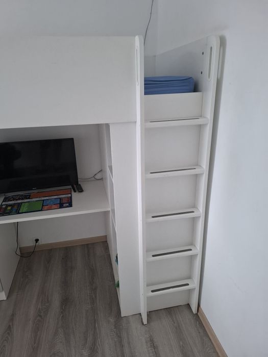 Łóżko z antresolą