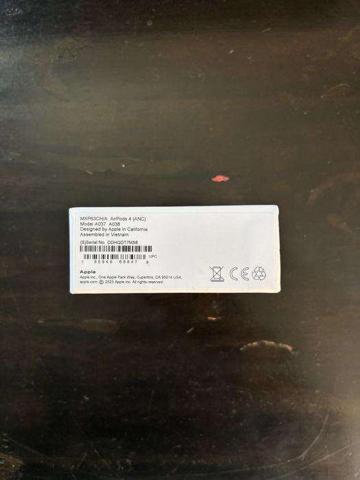 apple airpods 4 na caixa (possivel replica)