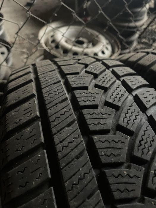 Резина гума зима 205/55/17