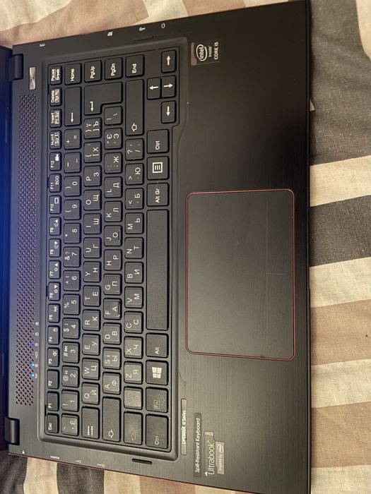 Ноутбук Fujitsu