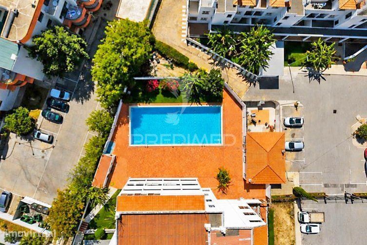 Arrecadação transformada em espaço habitacional – Santa Eulália, Al...