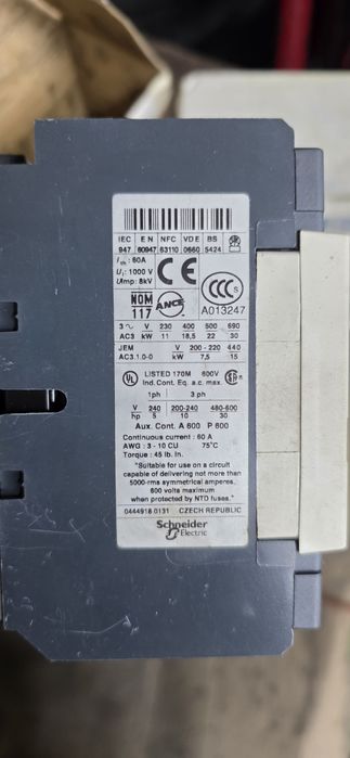трехполюсный контактор Telemecanique LC1D40AM7 Schneider Electric