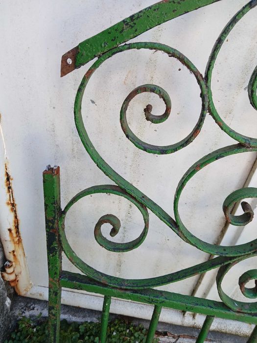 Portão em ferro antigo