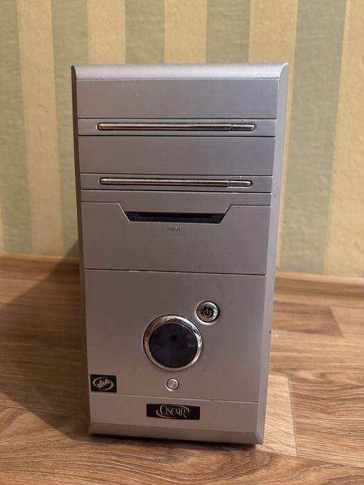 Комп'ютер + Монітор Acer 19". Надійний комплект для навчання та офісу