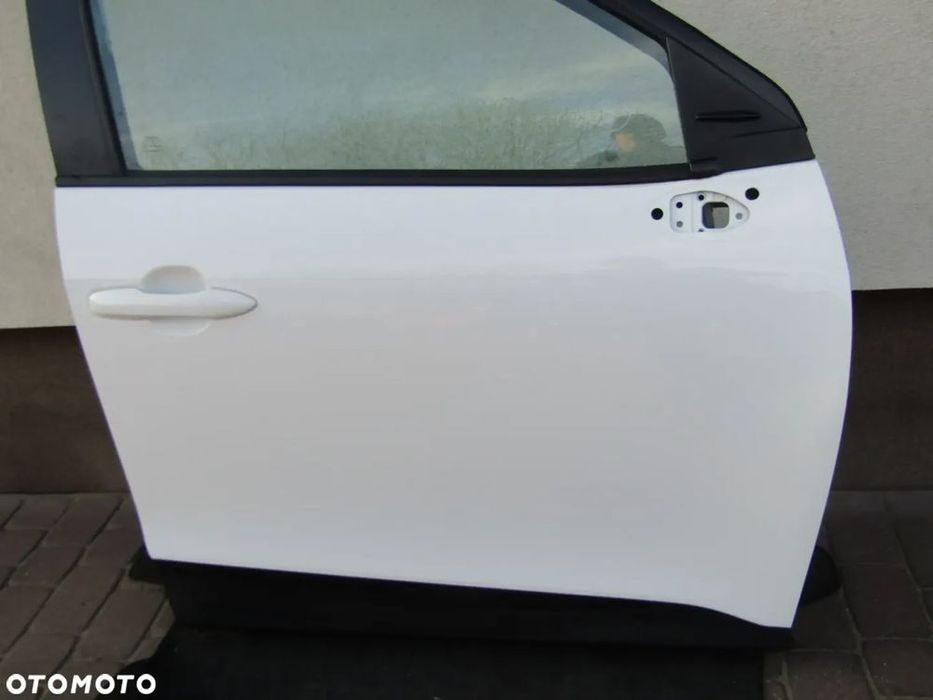 Drzwi Prawy Przód Toyota Yaris Cross 040 20 26R