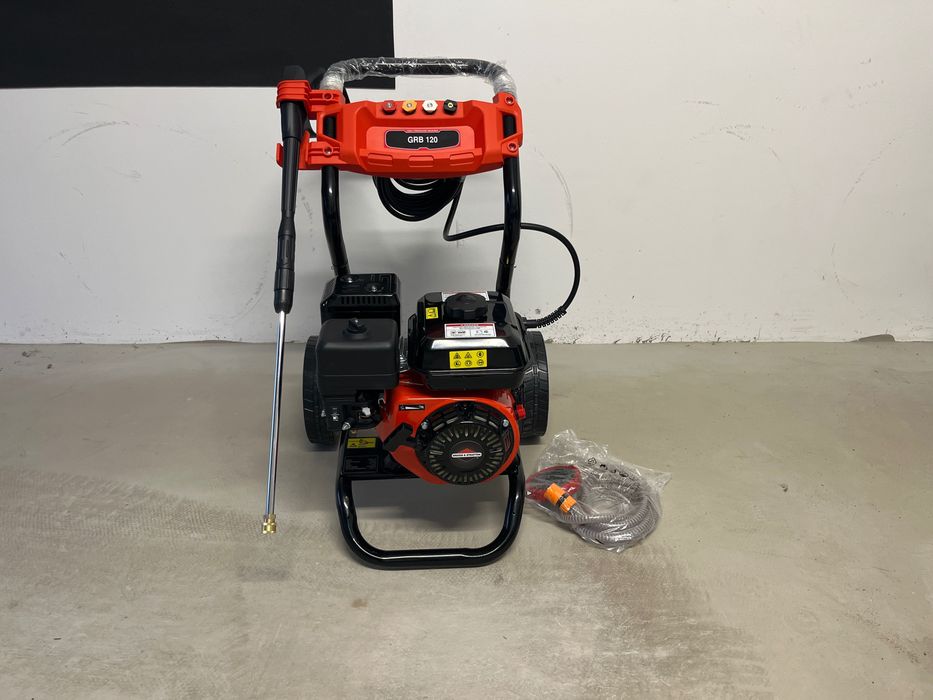 Myjka Ciśnieniowa GRB 120 Briggs & Stratton 240 BAR