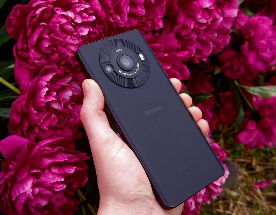 Смартфон Sharp AQUOS R8 Pro (2sim,Leica 1", 6.6"240Гц, NFC 12\256gb IP68, 5000ma)