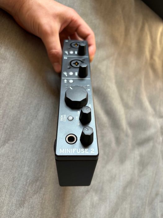 Interface audio Arturia MiniFuse 2 czarny usb midi