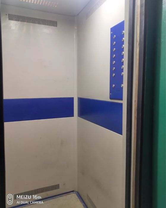 3х к.из.кв. в 3-х мин.от входа в метро 23Августа. 76м2. Старт-62999$