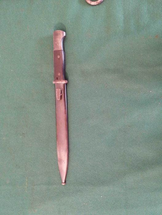 Espada  portuguesa de fabricação alemã para o fuzil Mauser M/37.